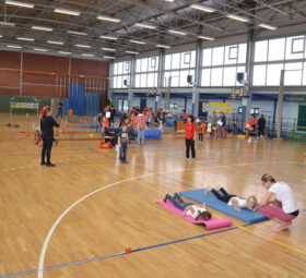 Im Parcours beim Sport- und Familientag des SV Geiseltal 2019